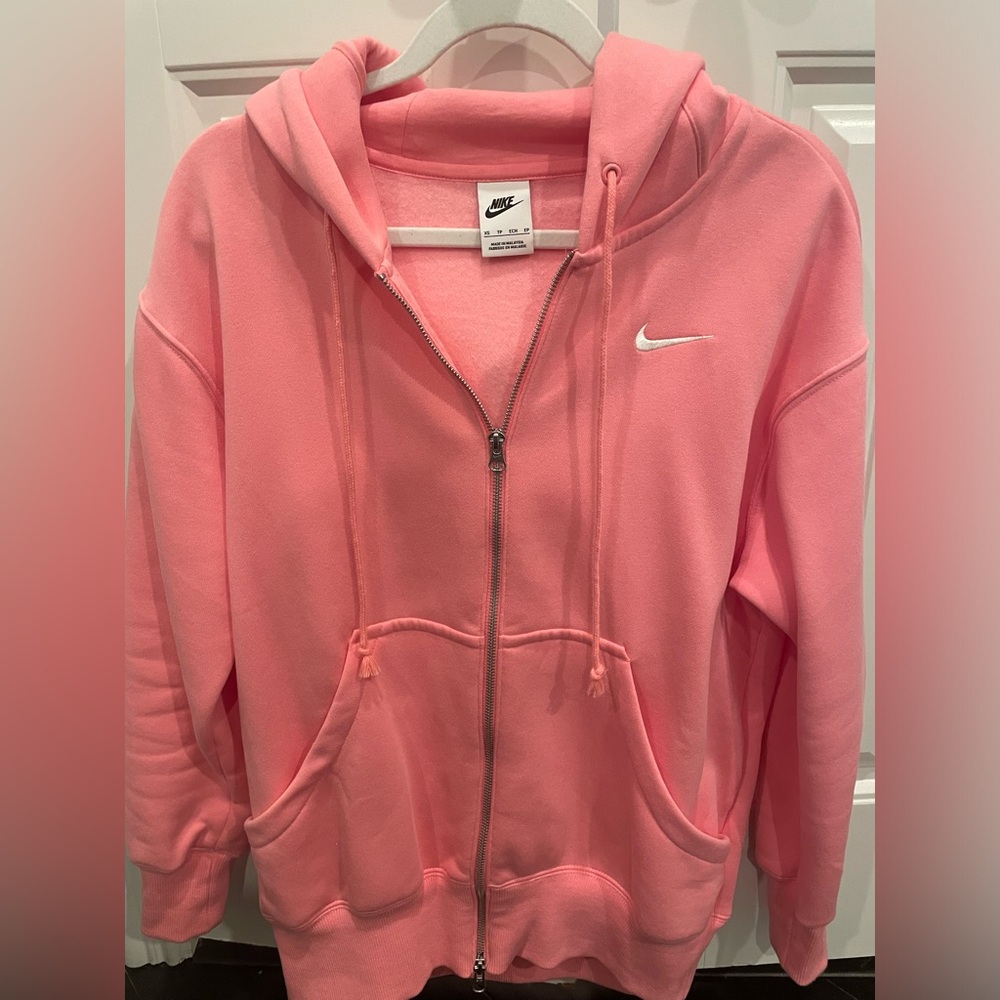 Nike women's pink zip up hopdie
